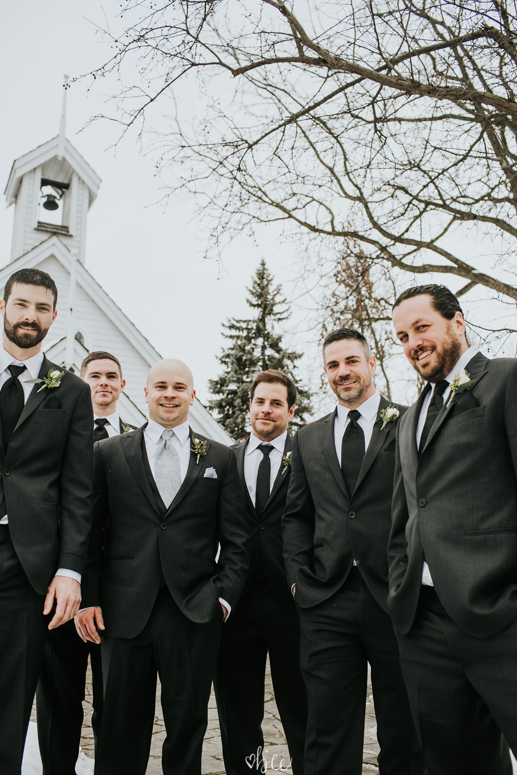  Groomsmen posing 