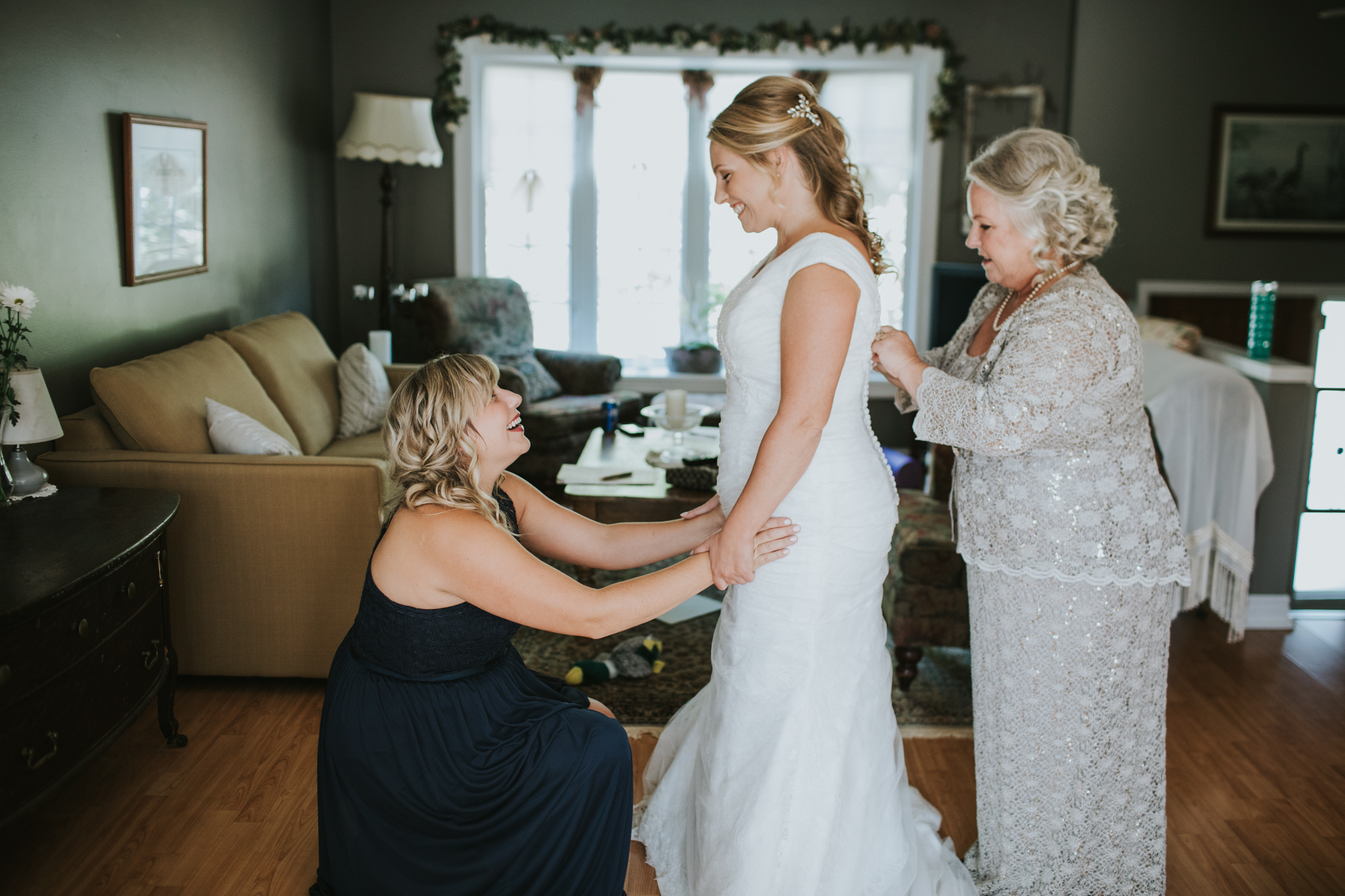 Kitchener Wedding Bridal Portrait-76.jpg