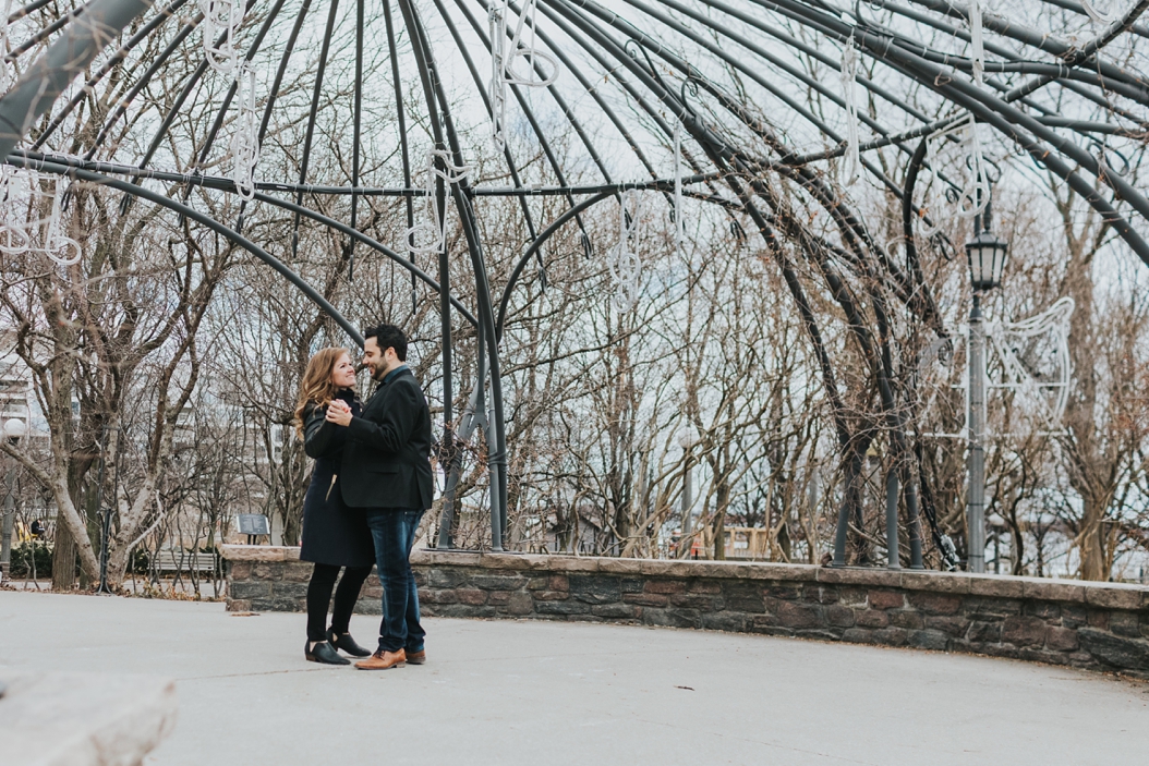 Toronto-engagement-skating-JD-35.jpg