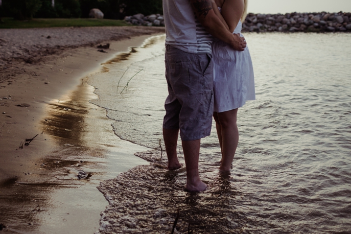 collingwood-beach-engagement-love-bee-photography36.jpg