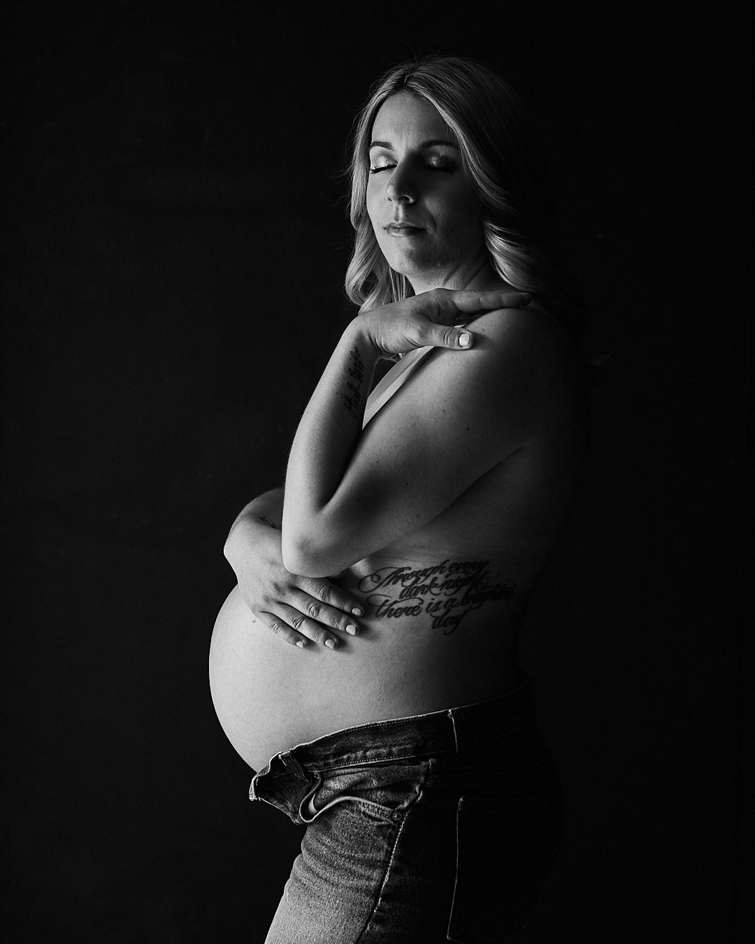 fine-art-maternity-love-bee-photography.jpg