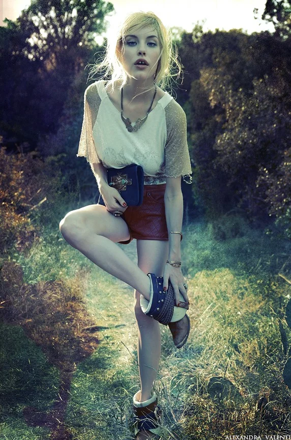 Ashley Smith for Free People July 2011 Catalogue “Out takes”… Shot in Austin, Texas. Photos by Alexandra Valenti. Full Catalogue comes out July 5th. 