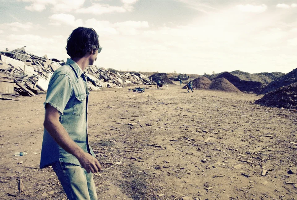from the Texas Longest Hammer Choir, an art happening created by Andy Rihn in Austin, Texas… 