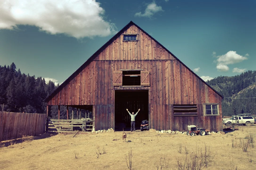 Back in September I went up to Northern California ( Hayfork, Arcata, Eureka, Avenue of the Giants… and back down to SF)… Here’s a few images from the trip…(alexandravalenti.com)