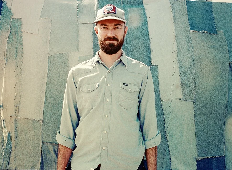 from the Texas Longest Hammer Choir, an art happening created by Andy Rihn in Austin, Texas… photo by Alexandra  Valenti (alexandravalenti.com)