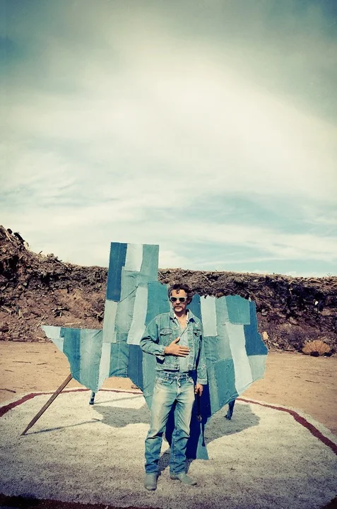 from the Texas Longest Hammer Choir, an art happening created by Andy Rihn in Austin, Texas… photo by Alexandra  Valenti (alexandravalenti.com)