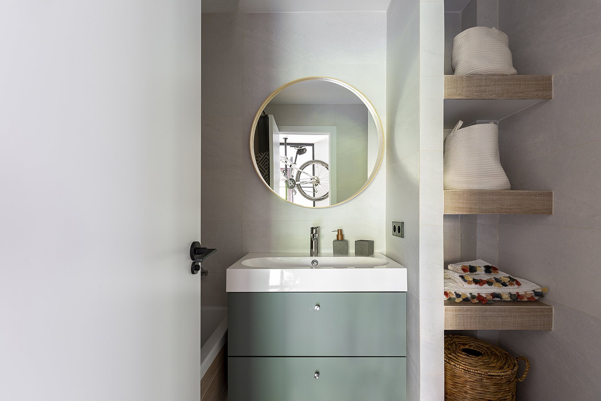 diseño interiores madrid interiorismo integral emmme studio baño vallecas mercedes y oscar .jpg