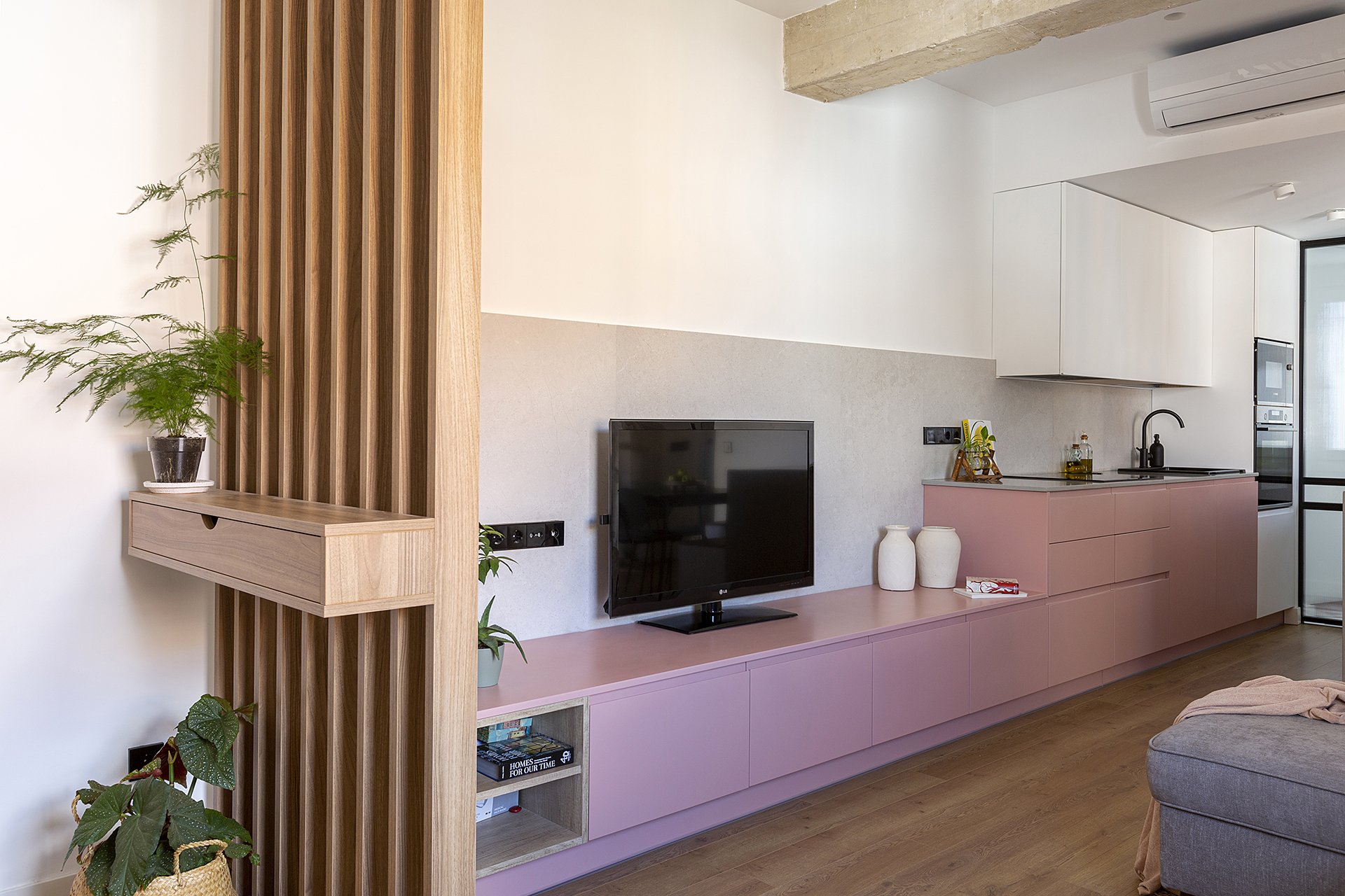 diseño interiores emmme studio reforma madrid antonia y silvia cocina salon (2).jpg