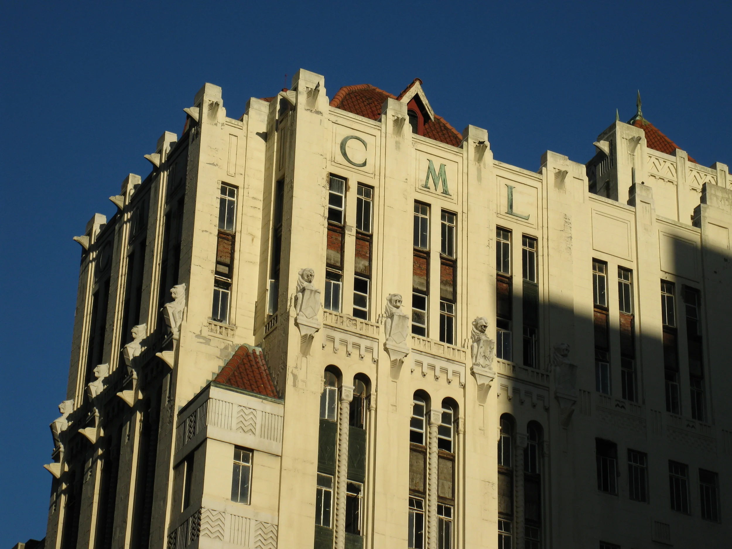 Colonial Mutual Building 330 West Street photo: D. Davies