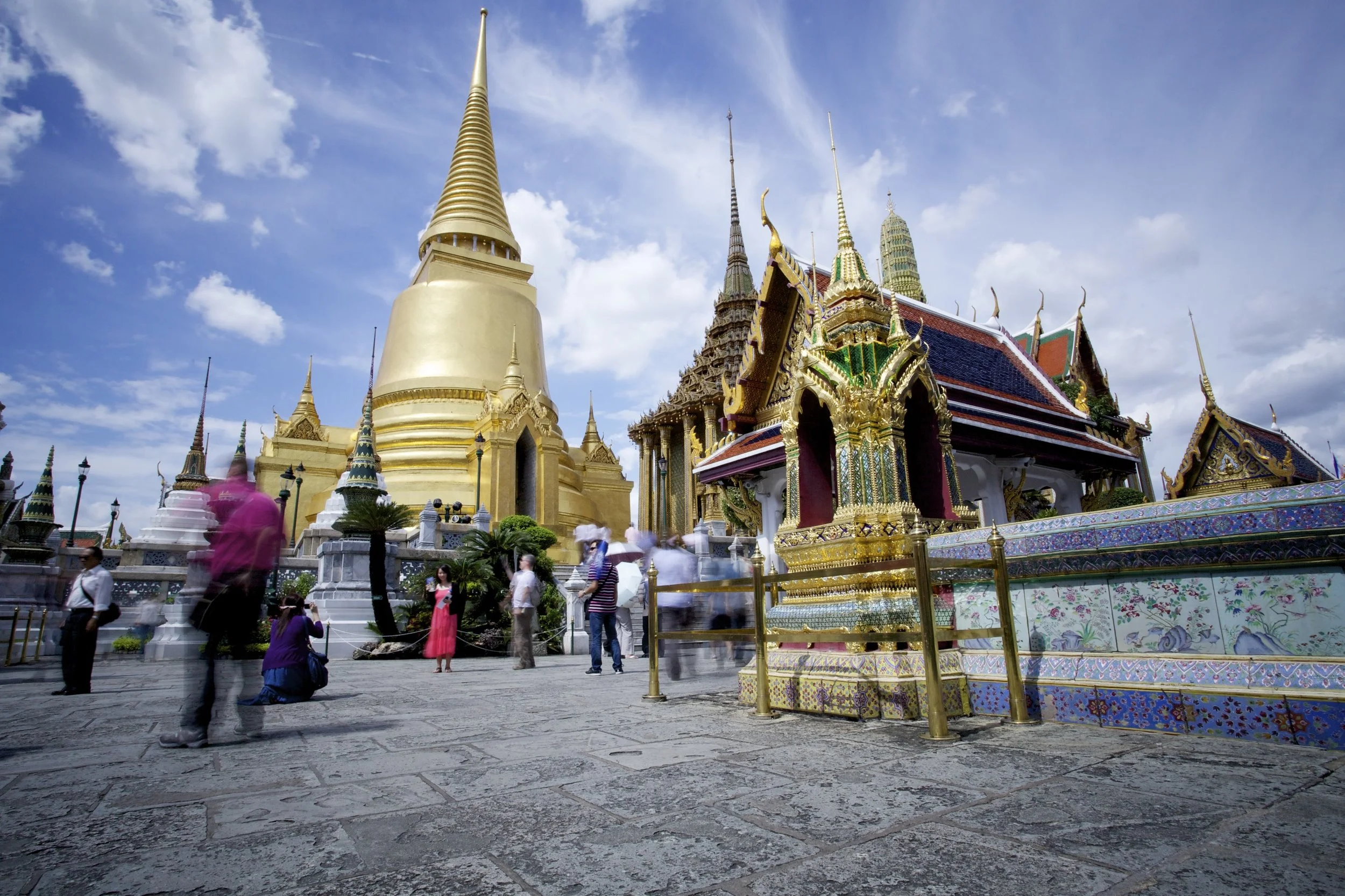 Golden-Temple-Bangkok.jpg