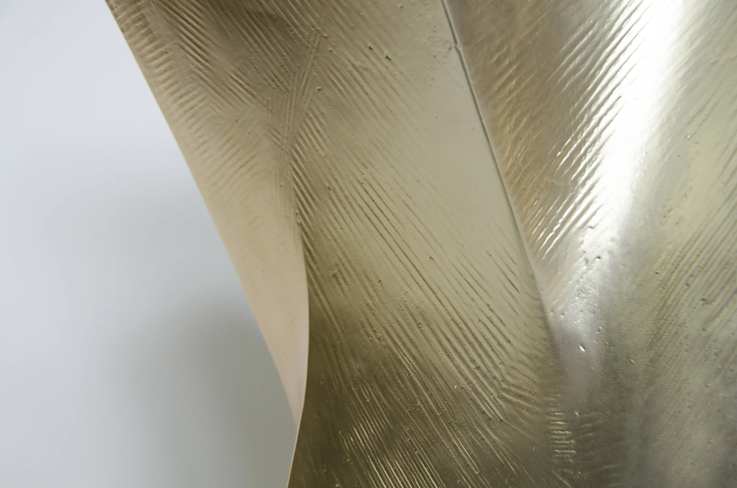 Jack Table Gold Detail1.jpg