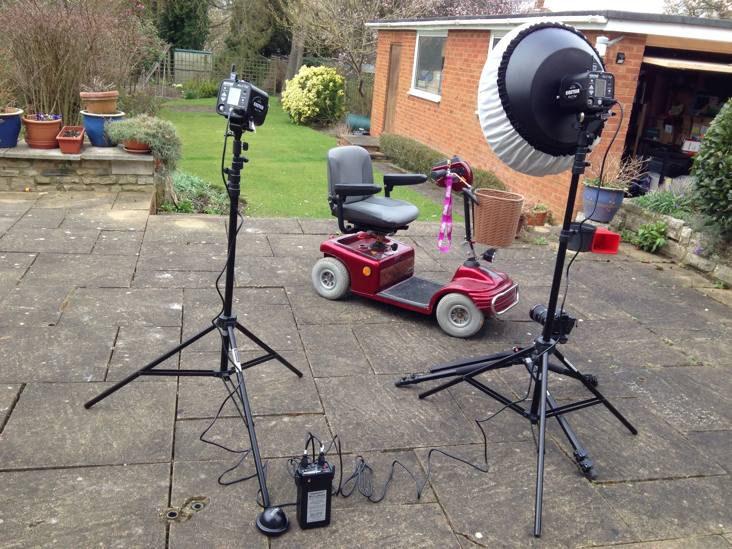 2x Einsteins - one bare head & one 22" beauty dish - Powered by Vagabond mini.