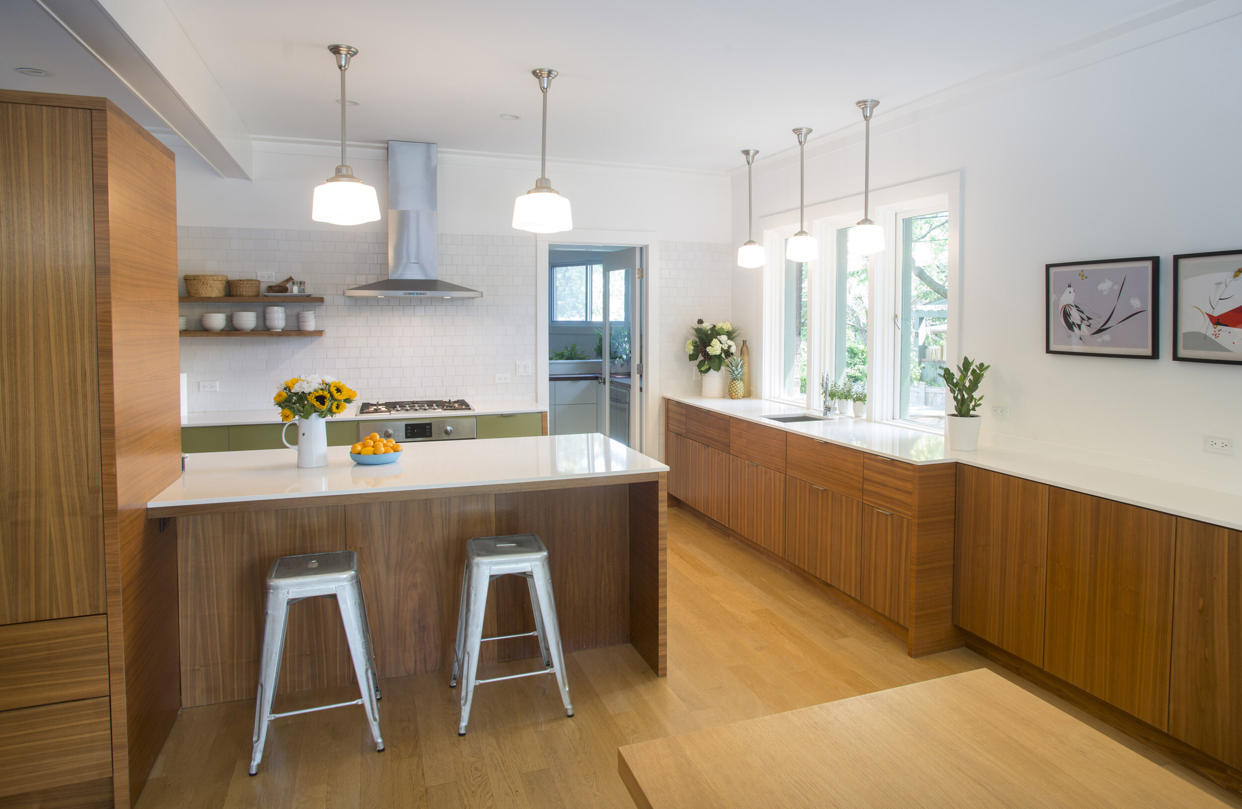 kitchen01_1A.JPG