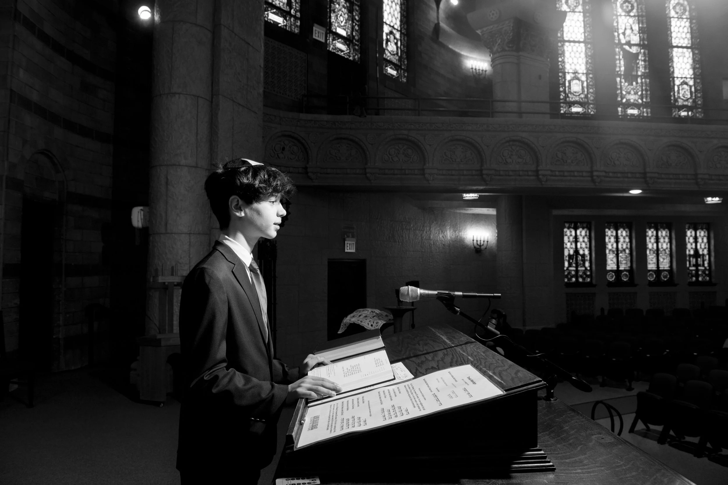 FelixBarMitzvah040bw.jpg