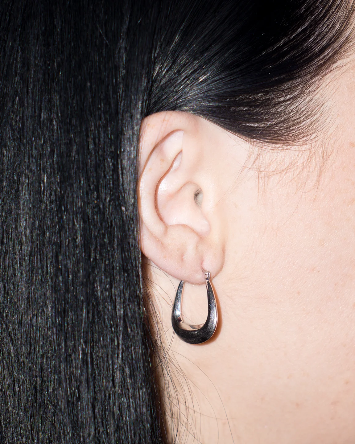 bodegathirteen-013-silver-bevelled-hoop-earring