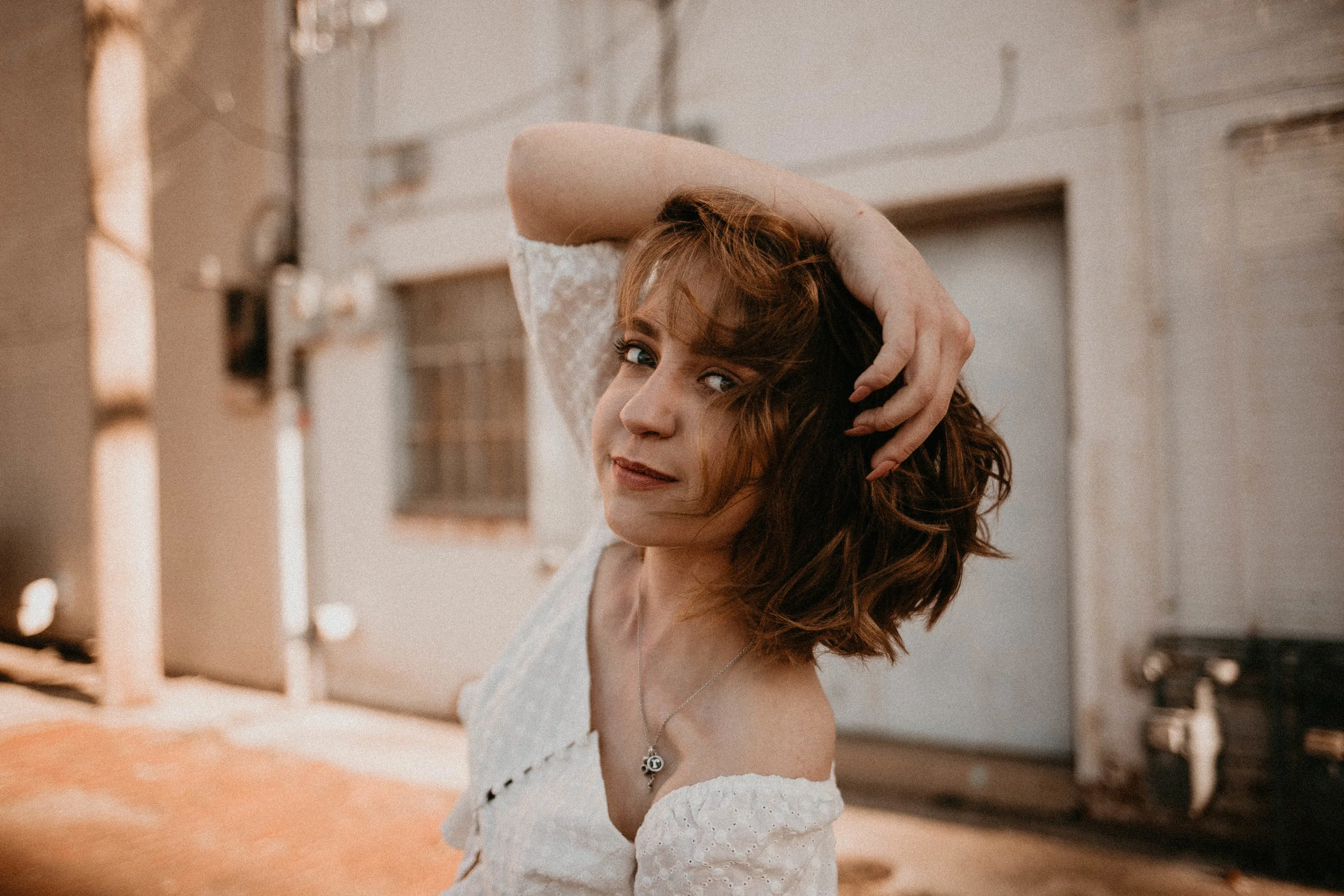 Girl Senior Photos | Field Photos | Photo Ideas for Grads | Cute Senior Photo Poses