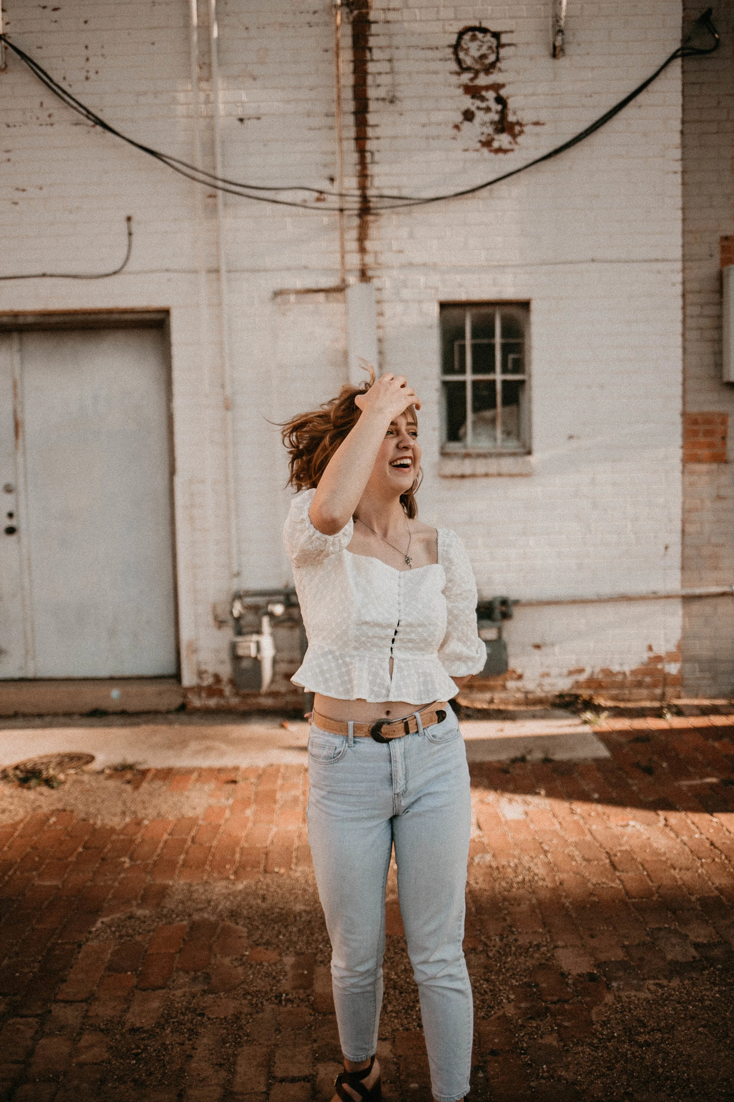 Girl Senior Photos | Field Photos | Photo Ideas for Grads | Cute Senior Photo Poses