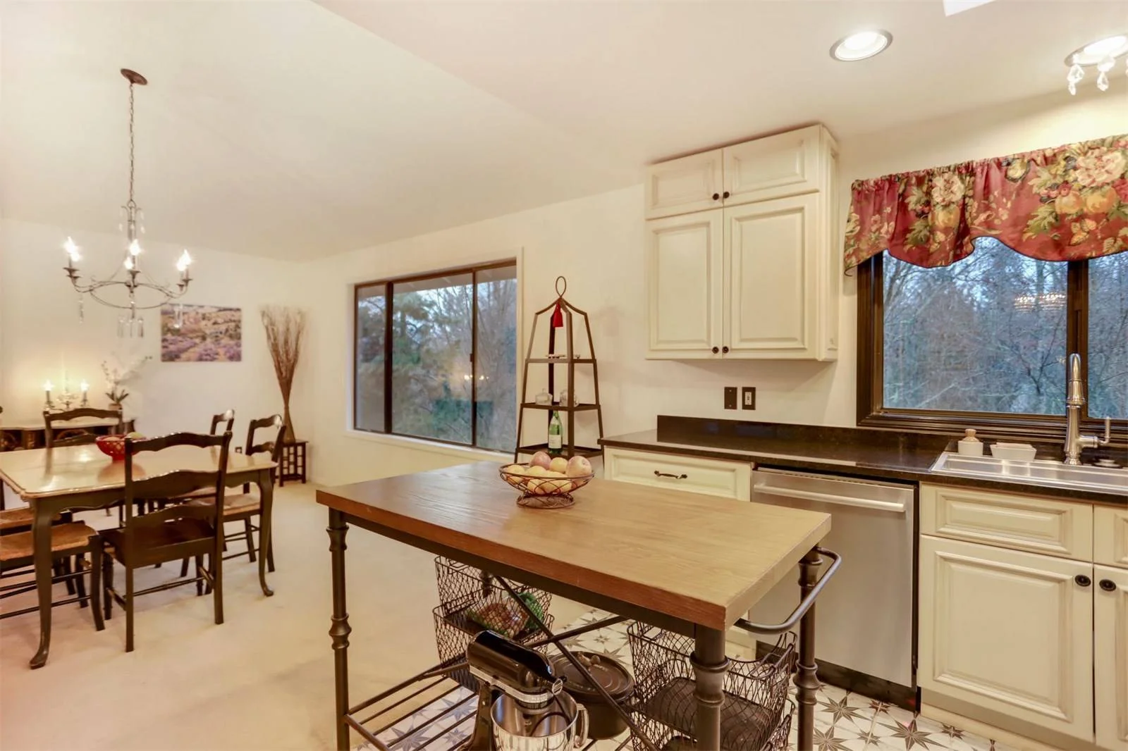 21755 Oak Way Brier (9).jpg