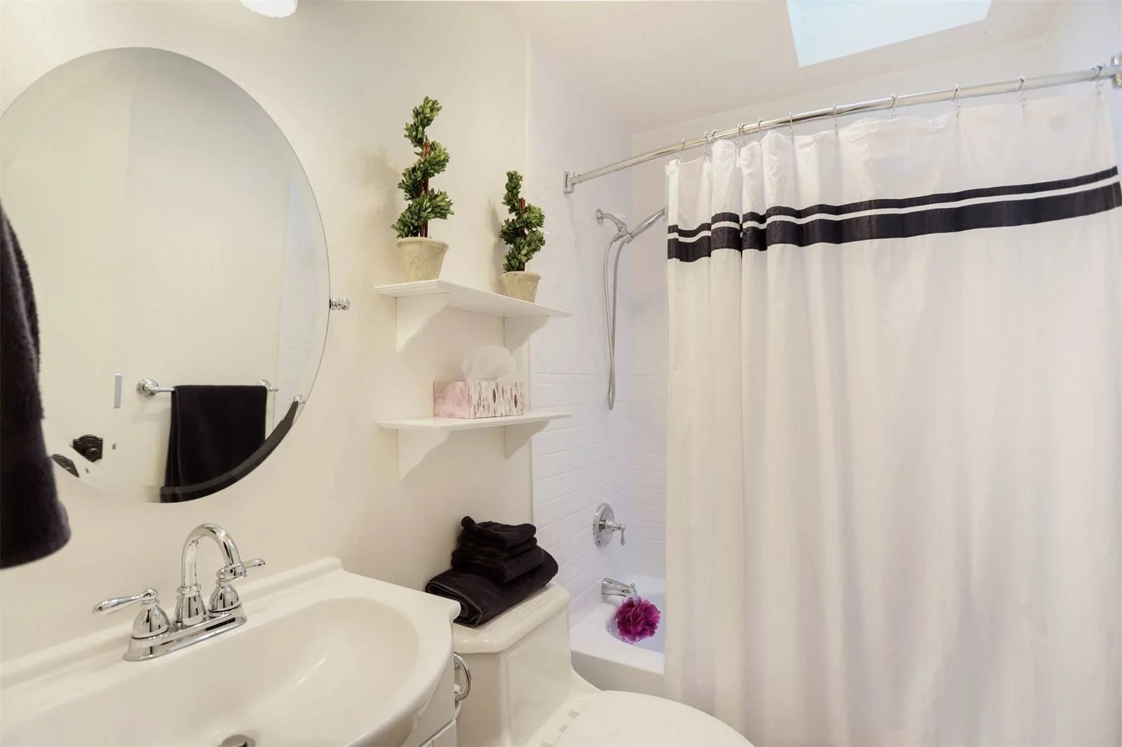 21755 Oak Way Brier (15).jpg