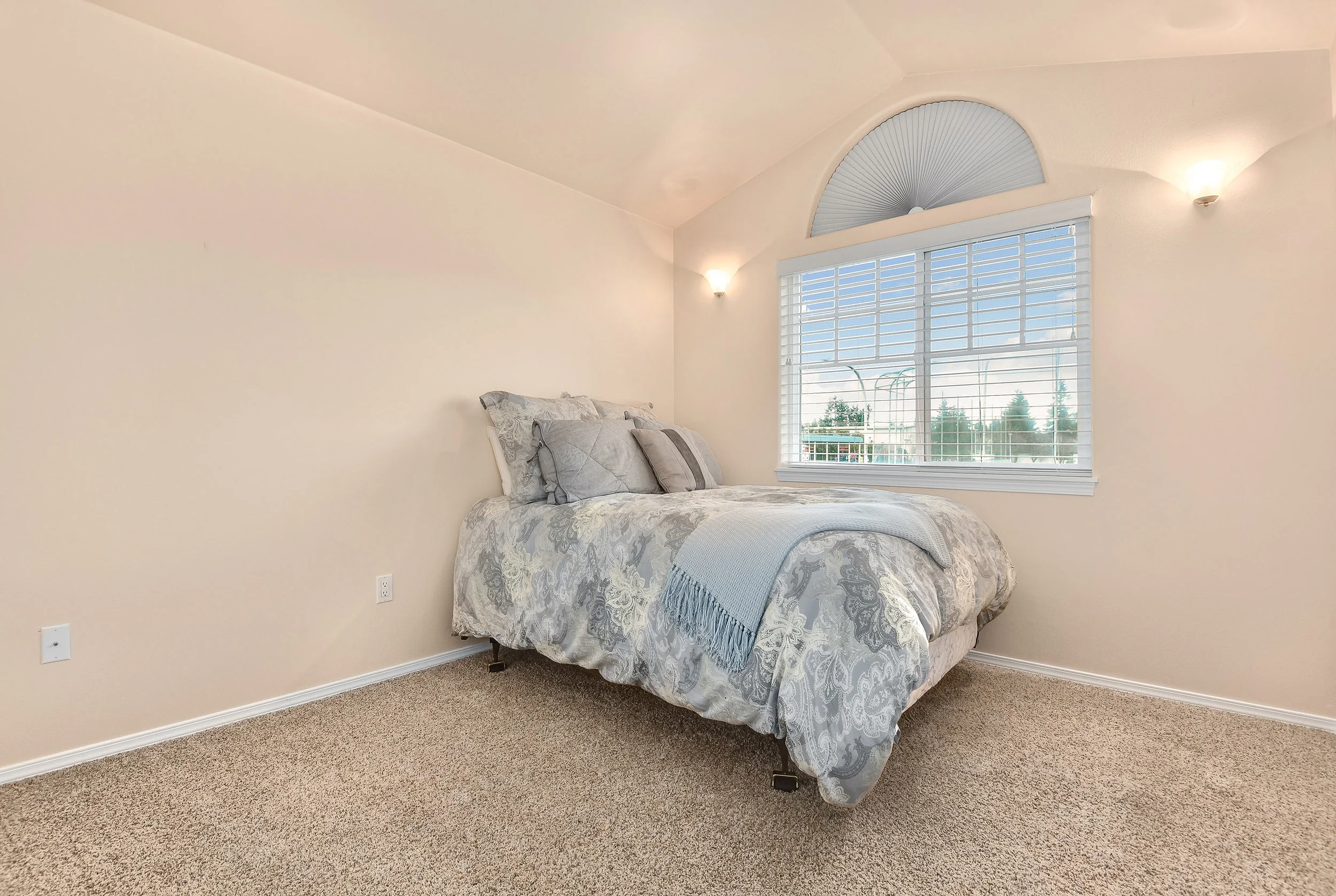 4225 NE 8th Street Renton WA (23).jpg