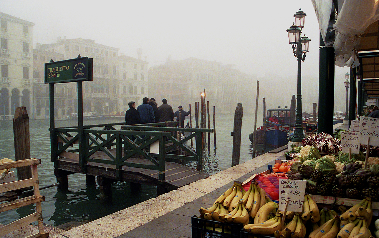 Traghetto. Venezia, 2002.jpg