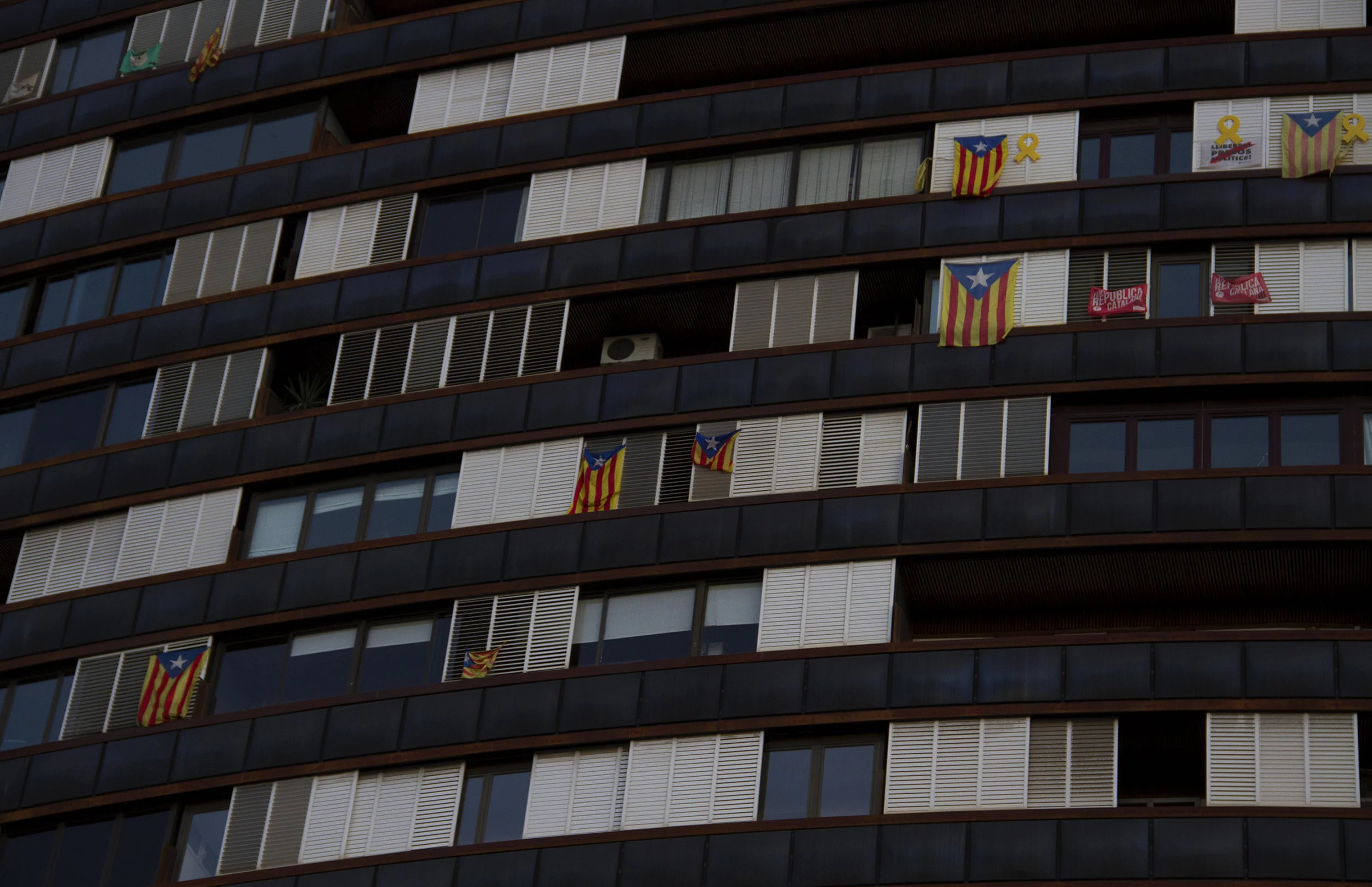 banderas catalunya.jpg