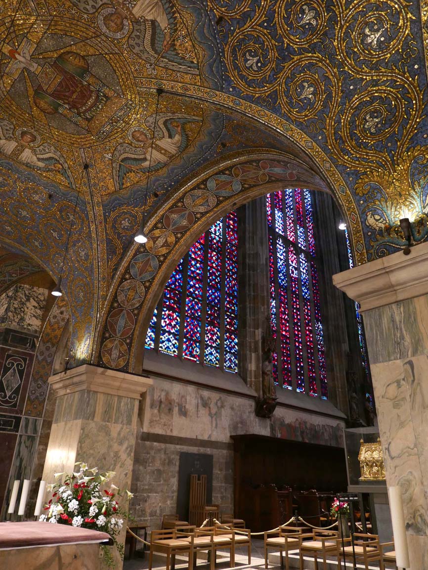 inside the Aachener Dom