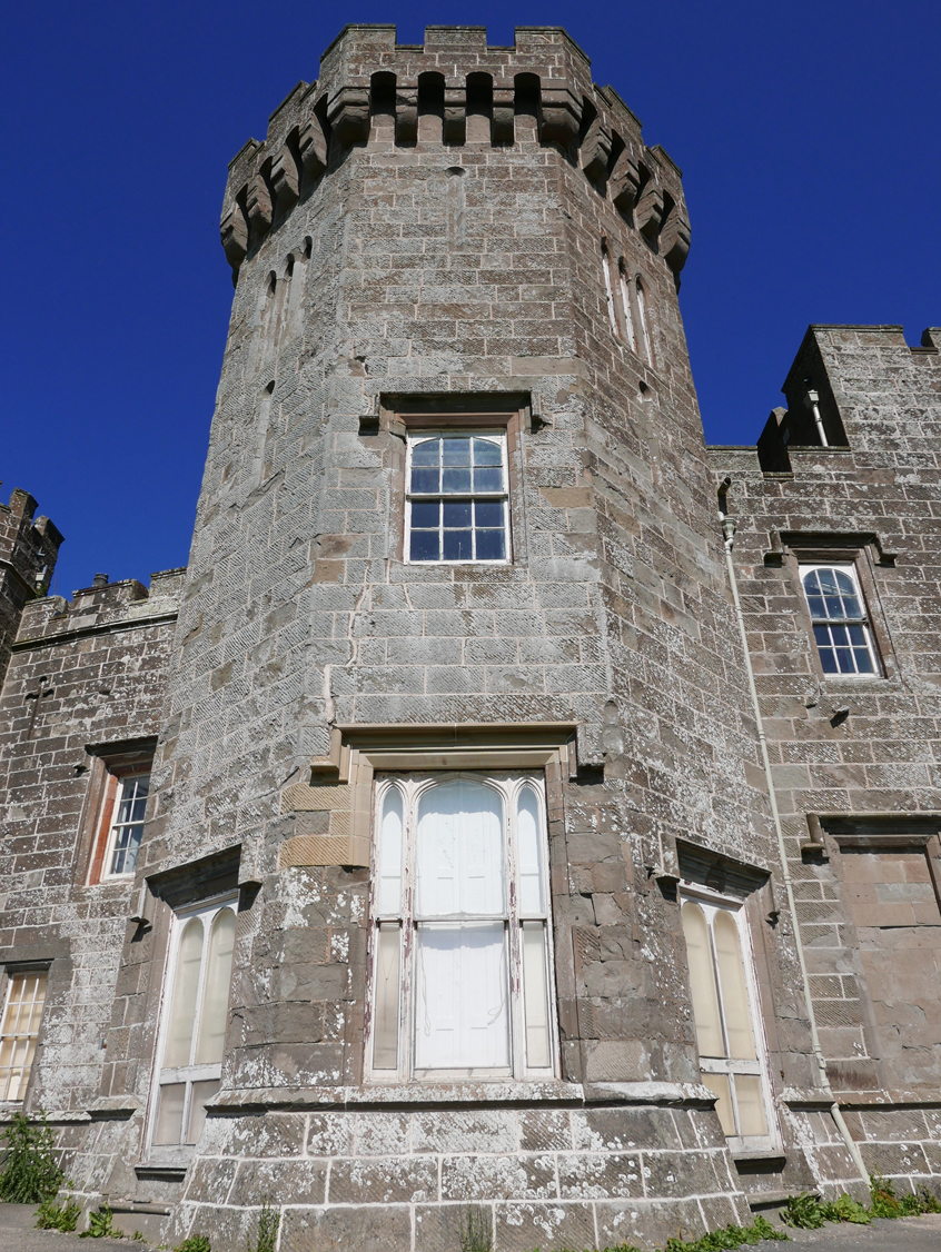 Balloch Castle