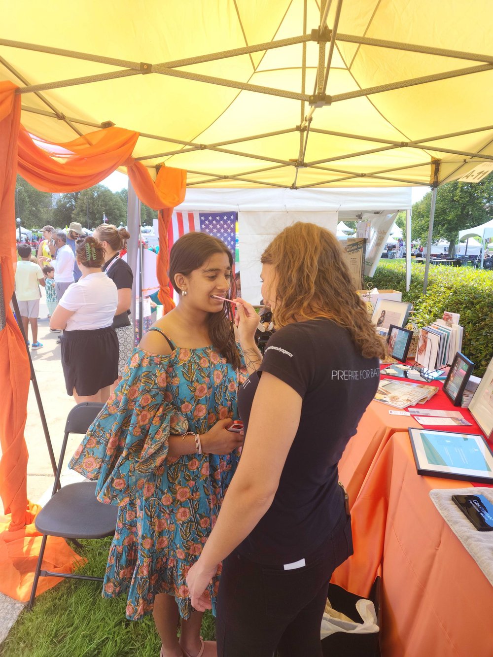 India Fest - Makeup Touch-up Bar 
