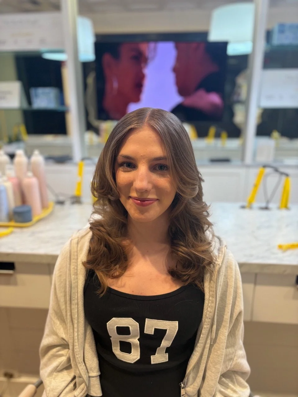 Downdo with Waves Hairstyle