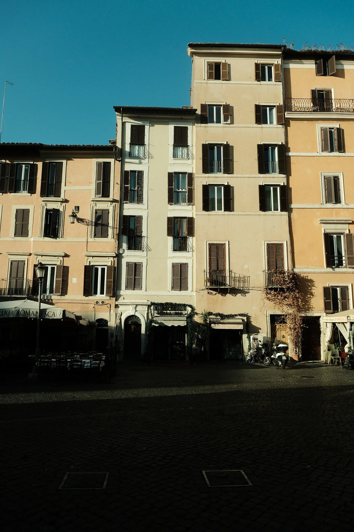 DSCF4566Rome.jpg
