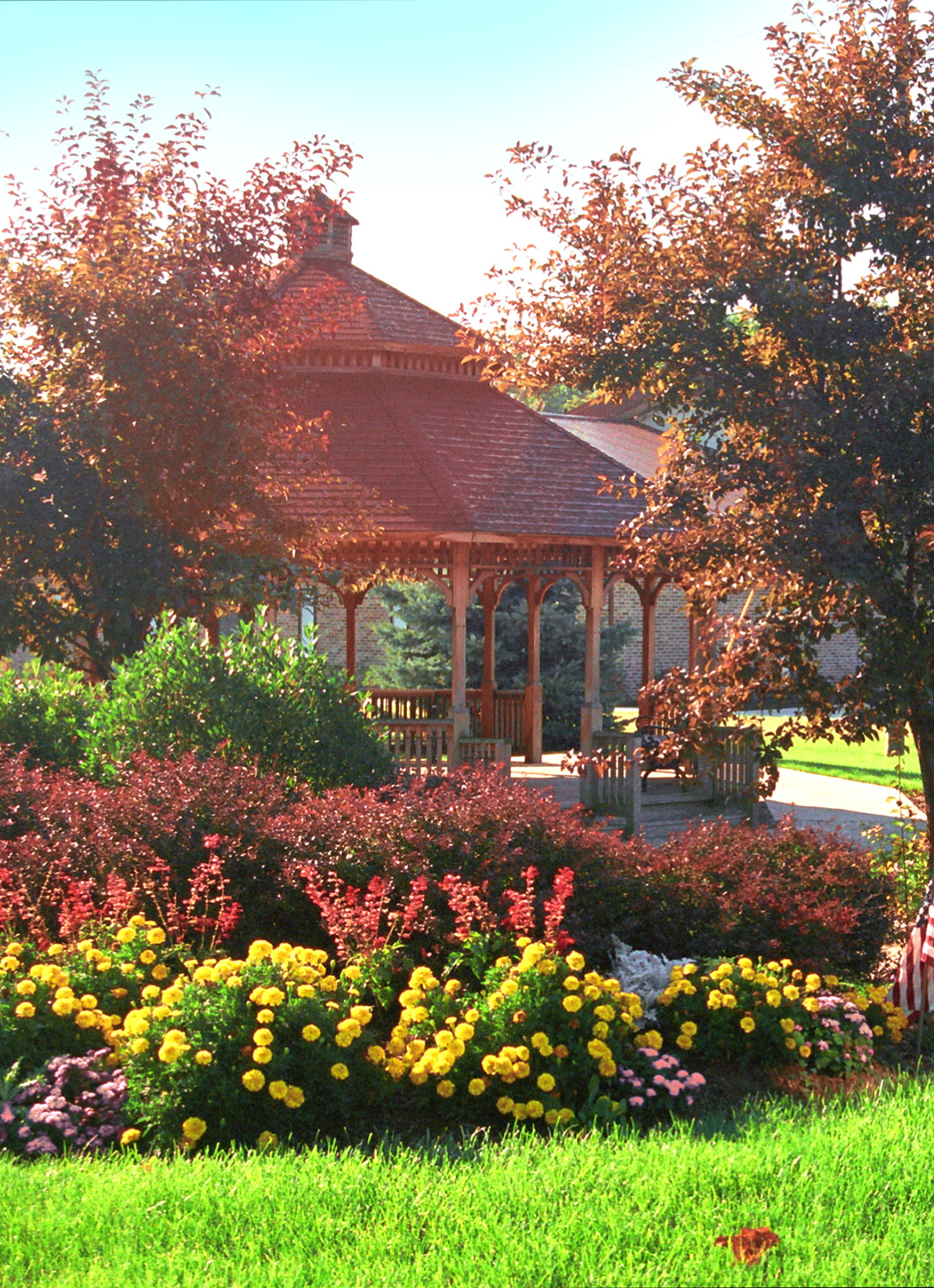 Warsaw Square Gazebo Landscape.jpg