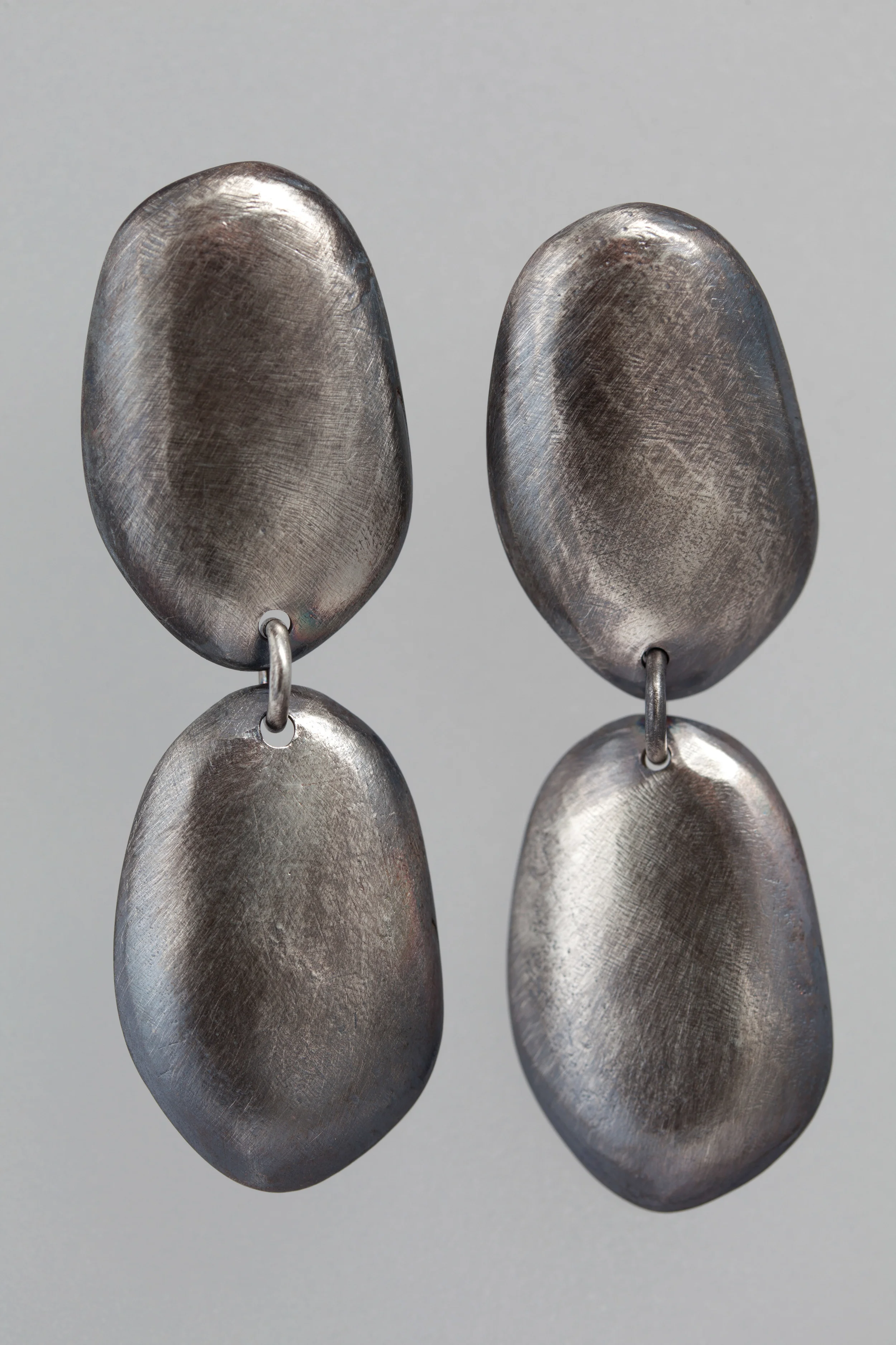 pebble-earing-oxidize.jpg