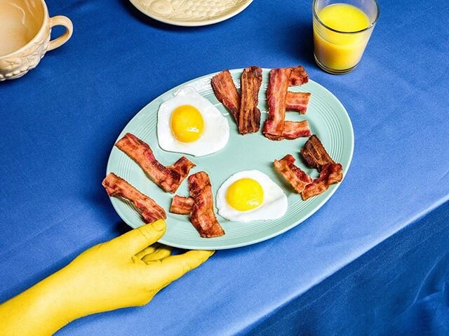 ‘Is it Bacon Day?’ Exhibition Private View tomorrow 6-9pm at the @threecoltgallery.
Show ends 27th this month.
A collab with @lucycooperlucy .
.
.
.
.
.
.
.
.
.
.
.
.
#simpsons #thesimpsons #food #foodporn #foodphotography #productionparadise #fun