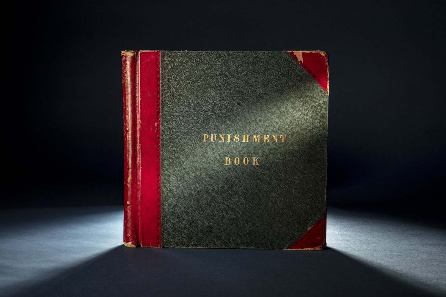 0523_Punishment Book_130321.jpg