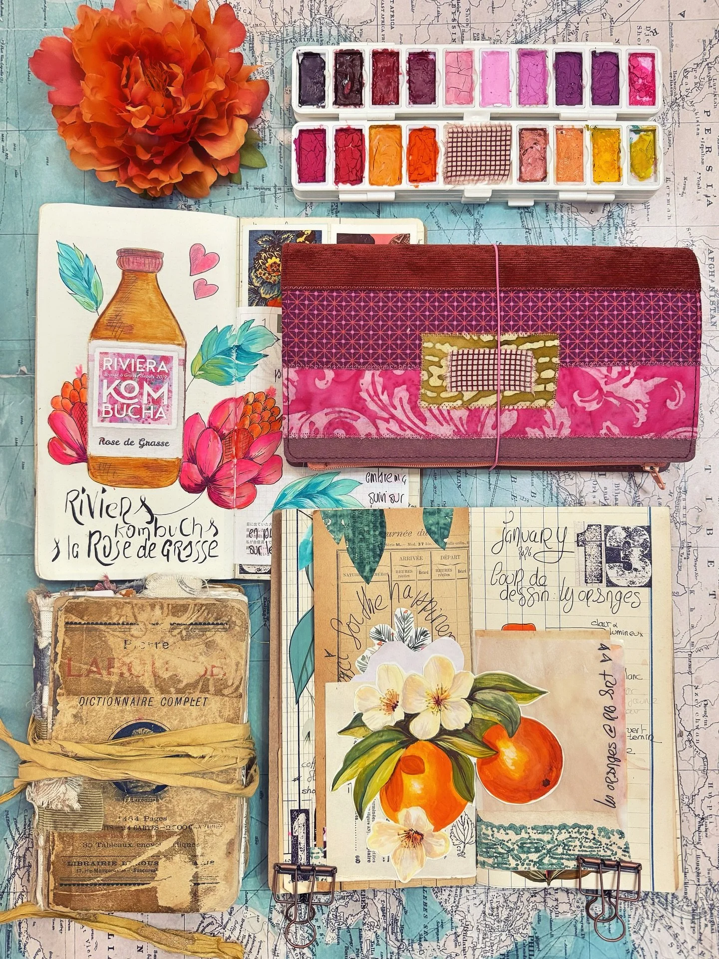 🇬🇧 Mixing Oranges 🍊 during a drawing lesson. Gouache, Grasse Roses Kombucha and my new handmade TN.  Love Forever. @rb__arts @rivierakombucha 
🇫🇷 Lesson sur la couleur Orange.  Gouache.  POur la vie.
🌸
🌸
🌸
🌸
🌸
#Grasse #GouacheArt #orange #A