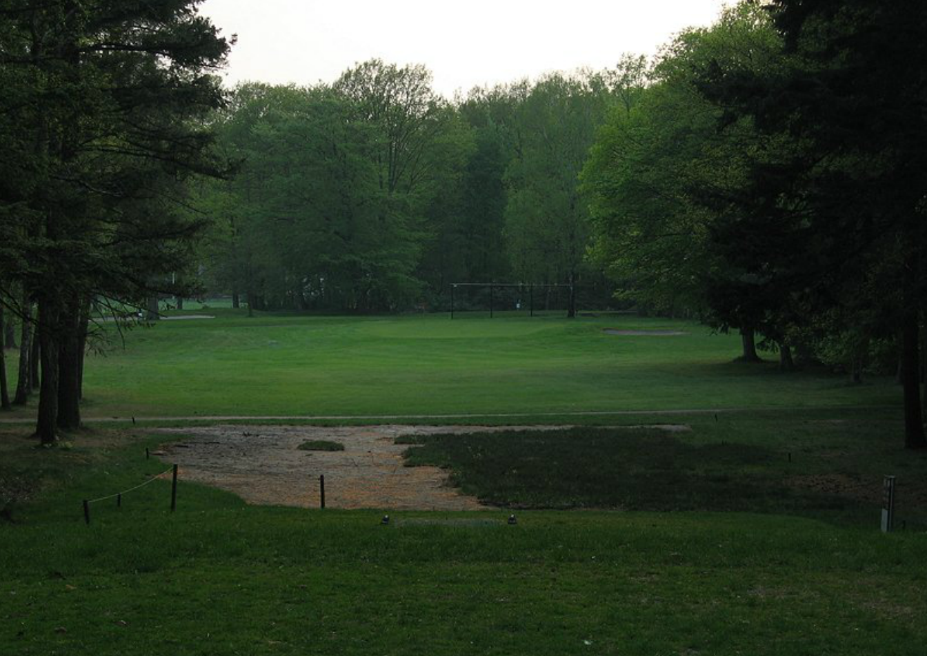 Hole 18 before from the tee.