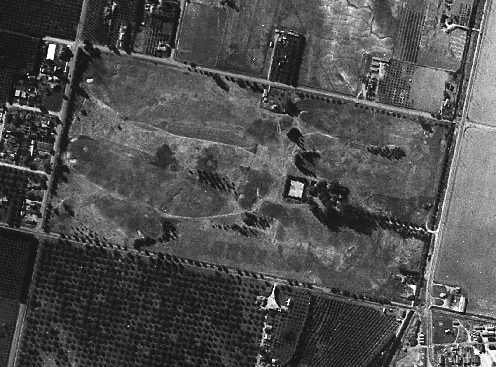 The original Saticoy 9 in 1938. A lot of bunkers had clearly already been filled in, a trend during the Depression-Era 30s.