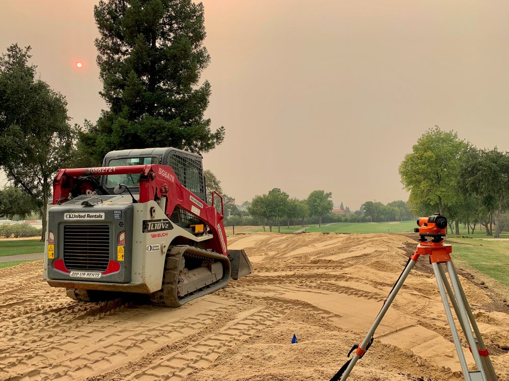 Sandcapping tees in the smoke at Sierra View
