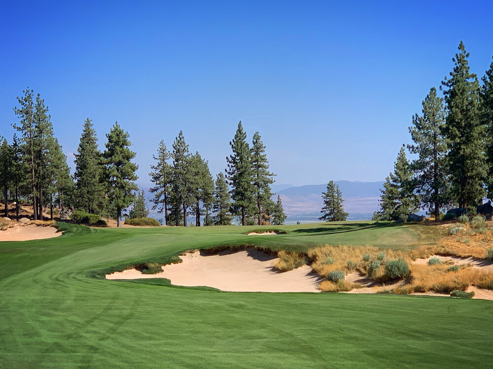 hochstein-design-best-of-2020-clear-creek-tahoe-hole-13.jpg