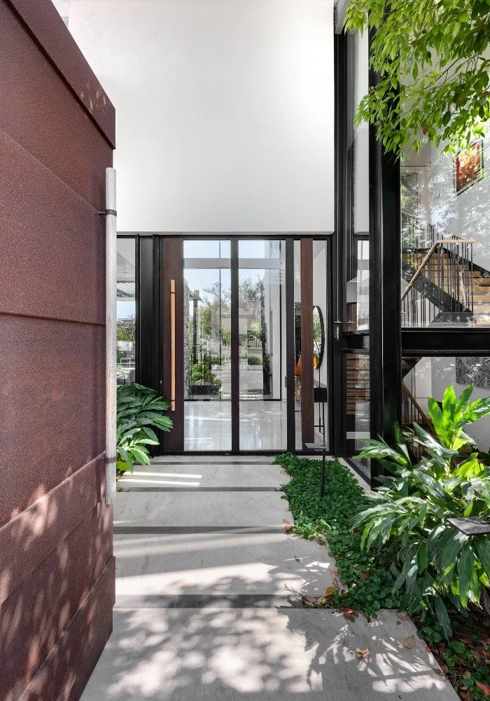 Entrance Patio_01.jpeg