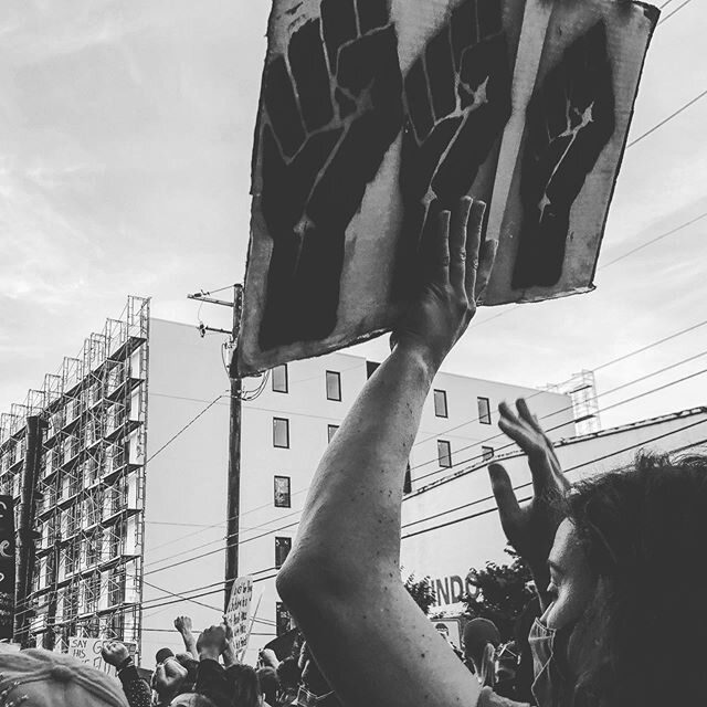 #blm #blacklivesaremagic #portland #peacefulprotests #wewillbreathe #wewillbreatheforyou #unthankpark #blackhistory #blackleaders #heal #changehascome and I have fallen in love w/Portland. I&rsquo;ve been on the fence about this city for a longtime-I