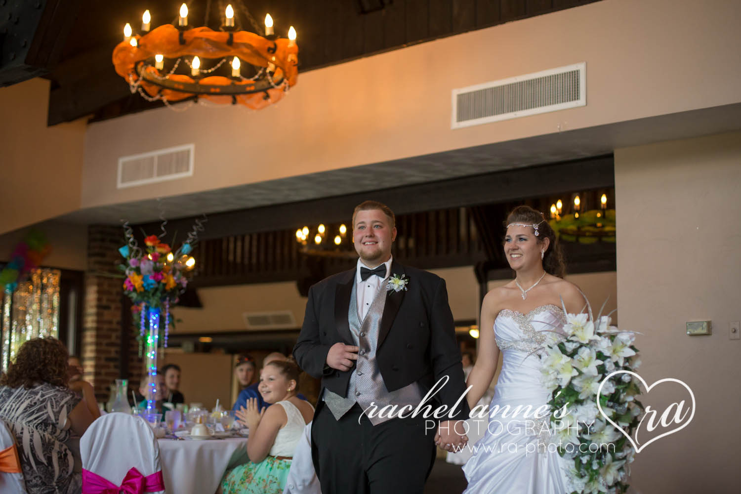 027-TREASURE-LAKE-WEDDING-LAKEVIEW-LODGE.jpg