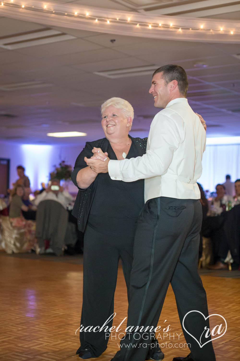 WEDDING-MONROEVILLE-CONVENTION-CENTER-34.jpg