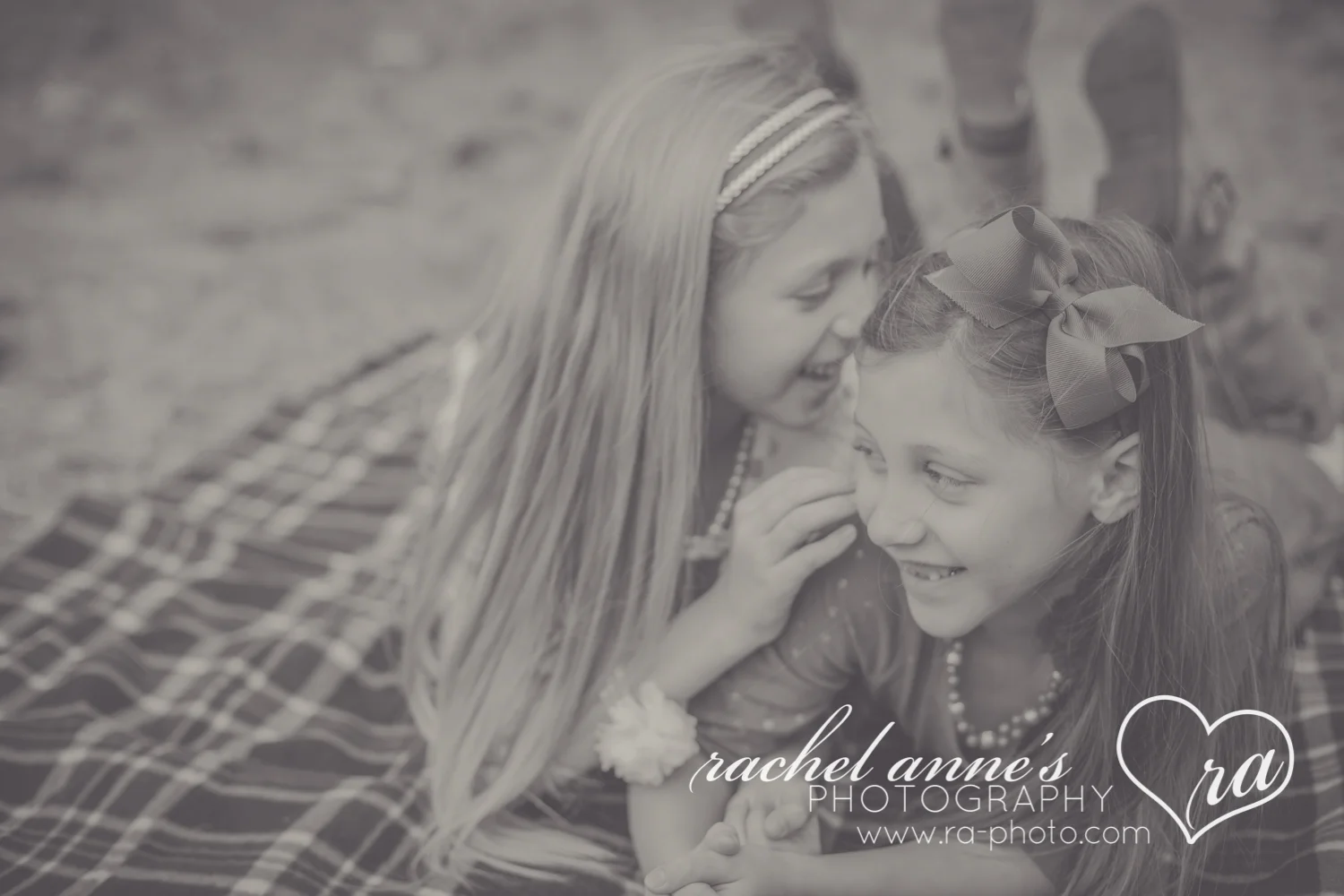 012-ELLINGER-TREASURE-LAKE-FAMILY-PHOTOS.jpg