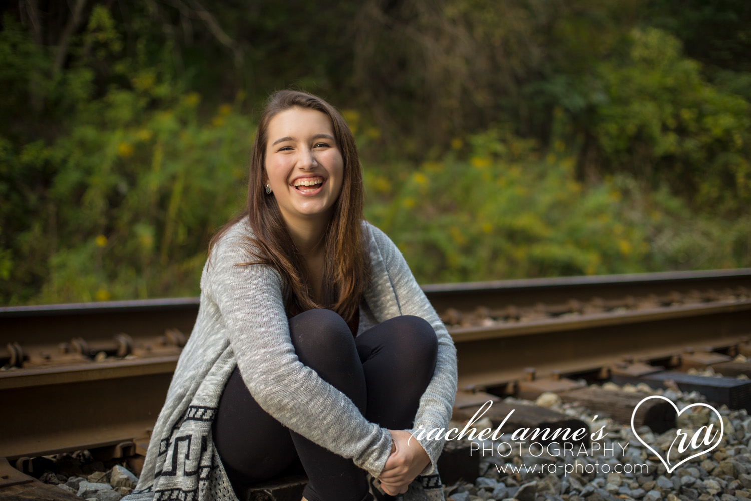 020-DUBOIS-PA-SENIOR-PHOTOS-EMILEE.jpg