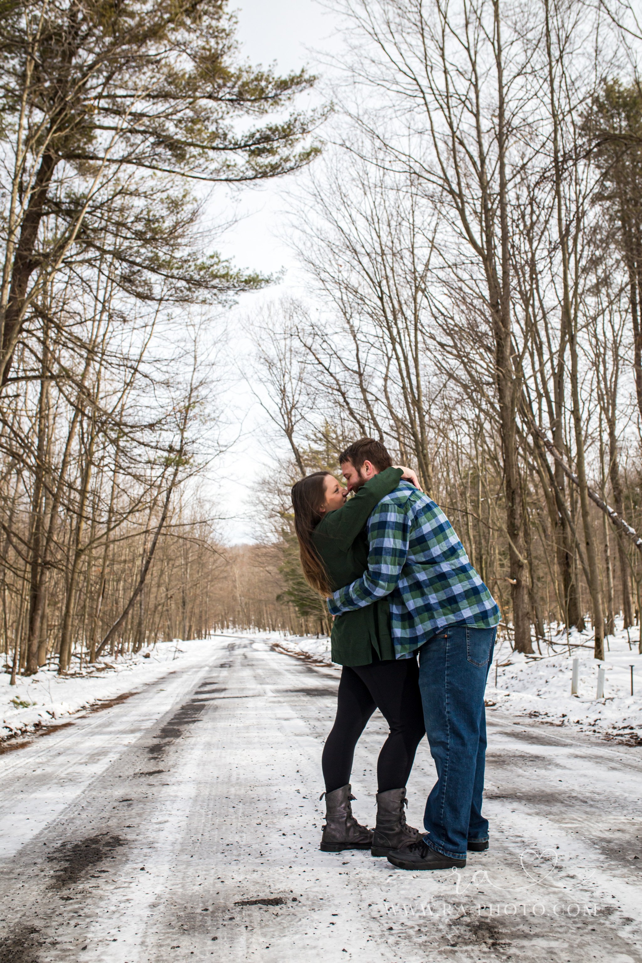 018-DBK-TREASURE-LAKE-DUBOIS-PA-WINTER-ENGAGEMENT-PHOTOS.jpg