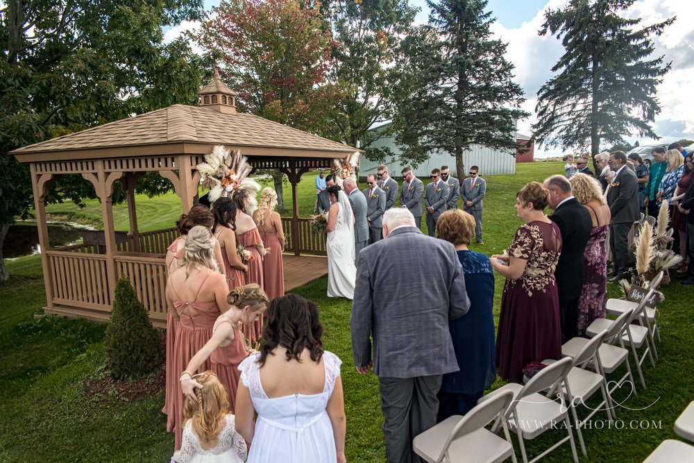 032-SLK-CORBINVIEW-FARMS-REYNOLDSVILLE-PA-WEDDINGS.jpg