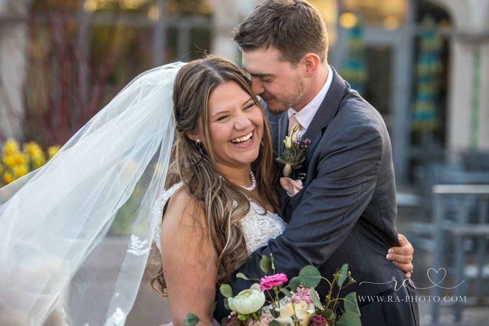 037-JNM-PHIPPS-CONSERVATORY-PITTSBURGH-ZOO-AQUARIUM-WEDDINGS.jpg