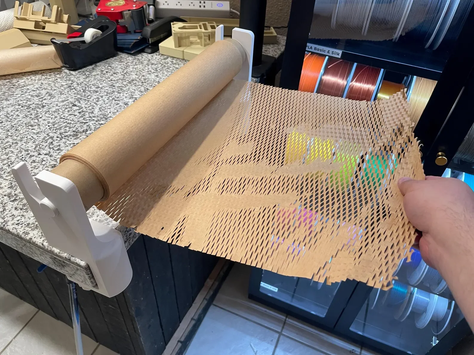 HONEYCOMB Dispenser Instructions